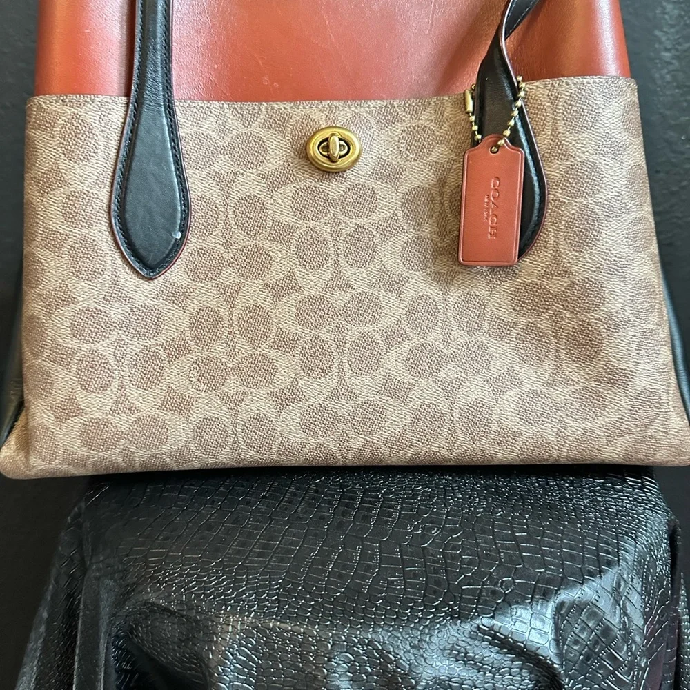 Brown and Black Coach Women's Bag - Picture 3 of 3